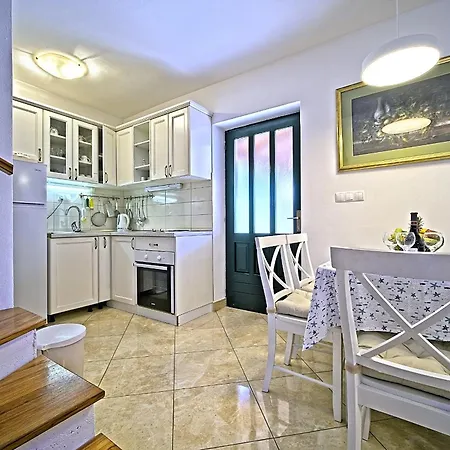 Valentina With Pool And Close To Holiday home *